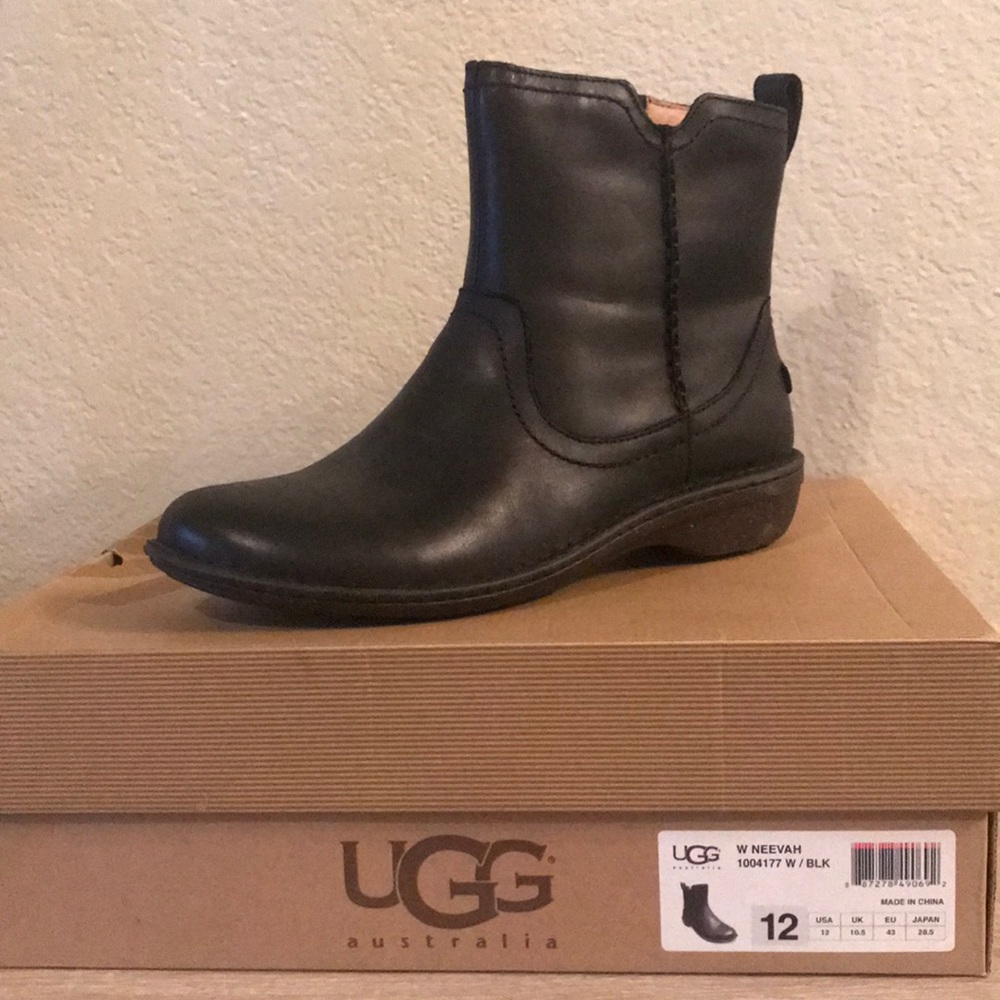 Ugg Neevah black leather booties NWT